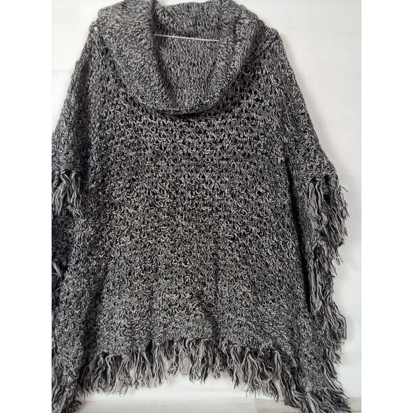 Women's 88th & Madison Gray Black Mingled Shawl Size Medium - Picture 1 of 13